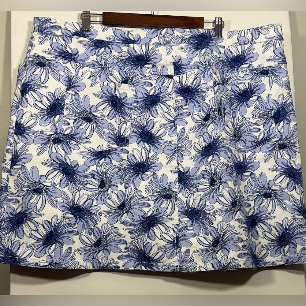 Hearts of Palm Woman Size 22W Blue Floral Mini Skirt with Shorts - Picture 2 of 10